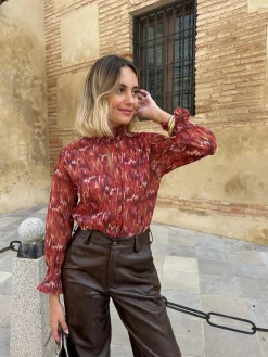 Blusa lurex cuello fruncido caldera