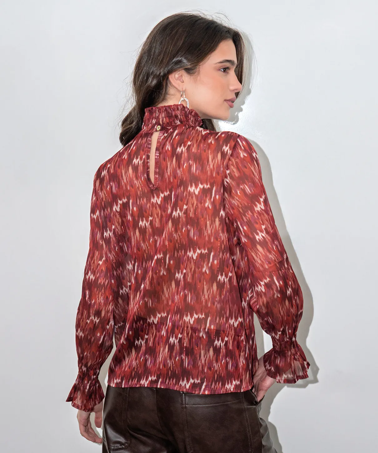 Blusa lurex cuello fruncido caldera