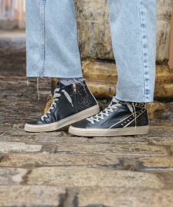 Bota deportiva Black