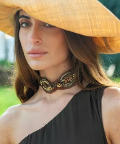 Chocker Lira