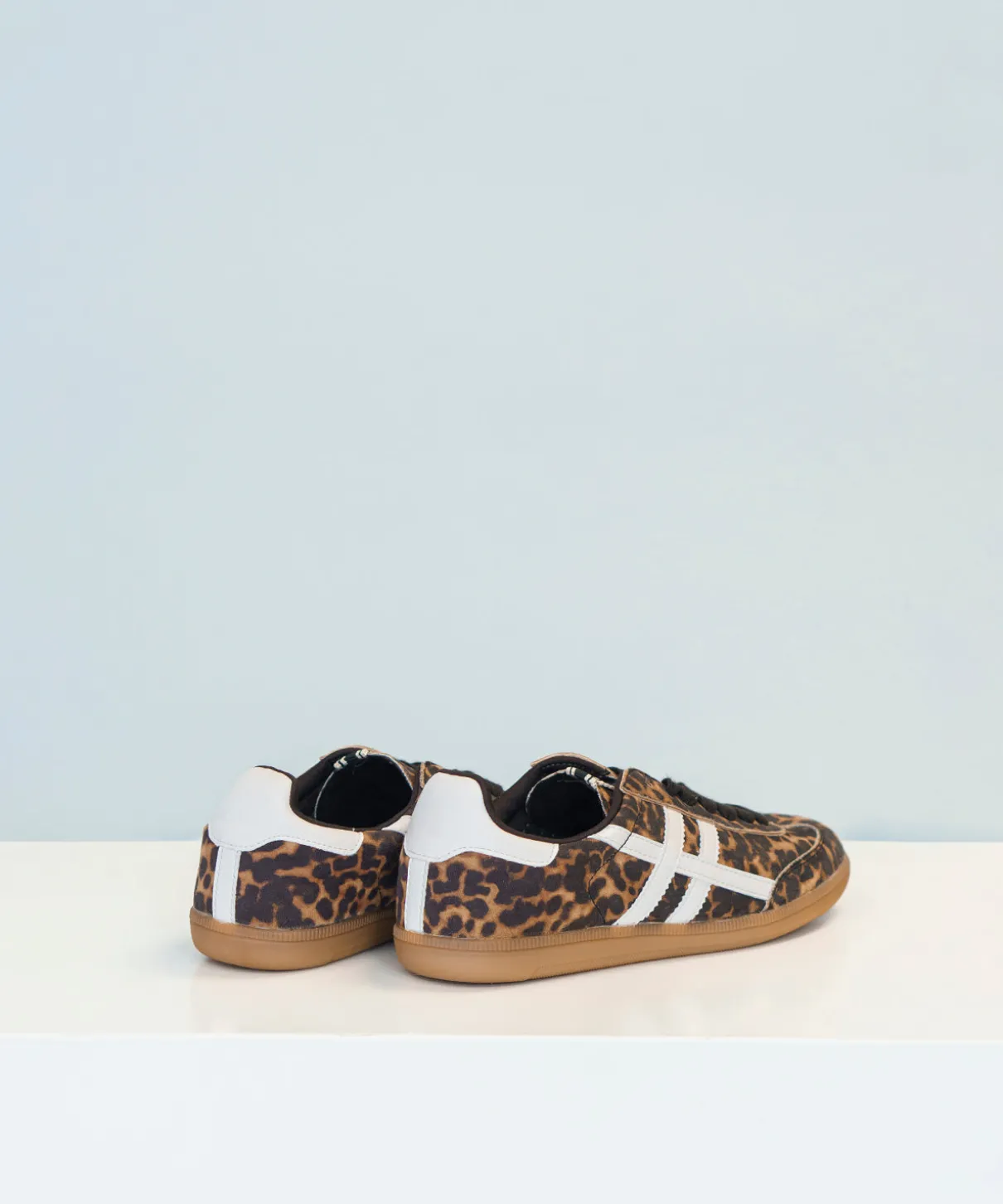 Deportiva bamba leopardo