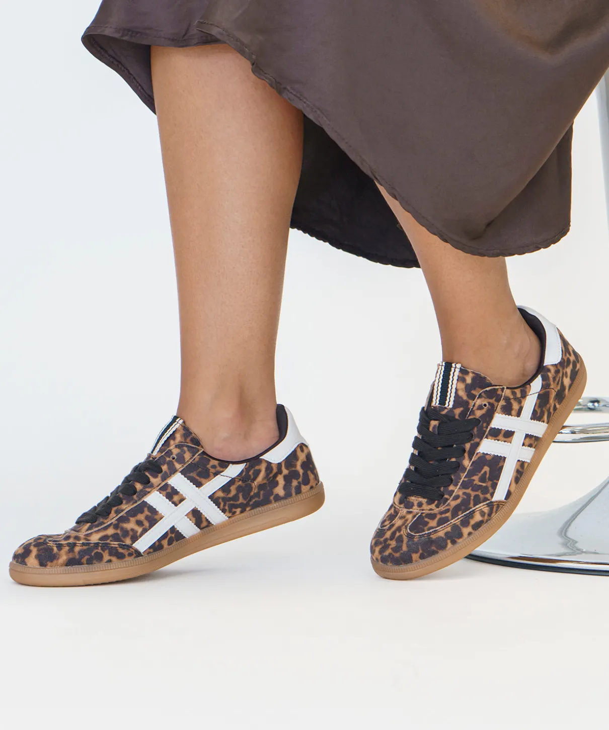 Deportiva bamba leopardo