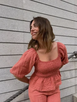 Top de lino Carmen